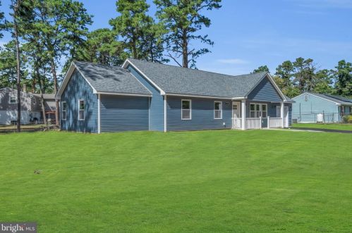 214 Seneca Trl, Browns Mills, NJ 08015-6322