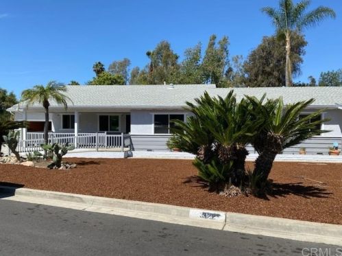 322 Durian St, Vista, CA 92083-5602