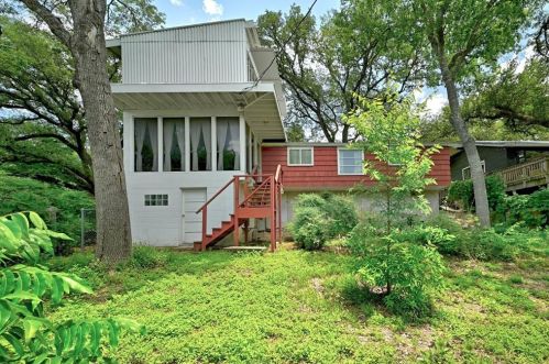 1804 Alta Vis Ave, Austin TX  78704-5226 exterior