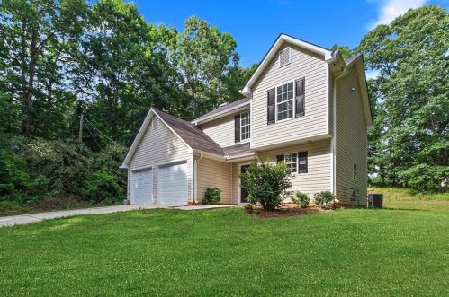 321 Wolf Creek Pl, Locust Grove, GA 30248-2780