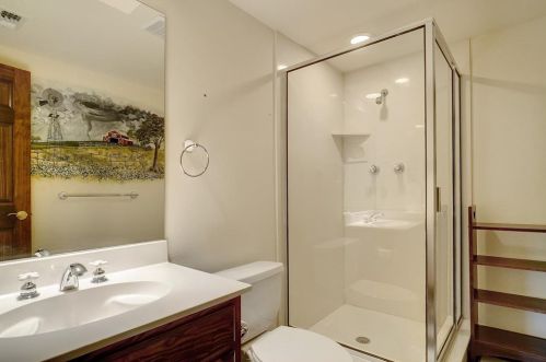 6908 Ridgewood Dr, Fort Worth TX  76132-4554 exterior