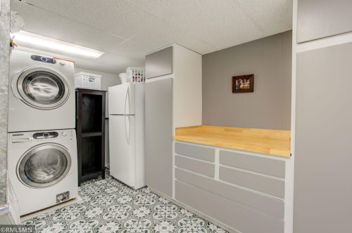 151 Dennison Ave, Saint Paul MN  55126-6237 exterior