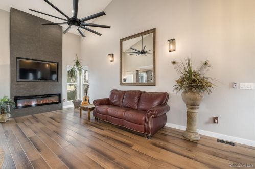 5580 Lansing Way, Englewood CO 80111-4104 exterior