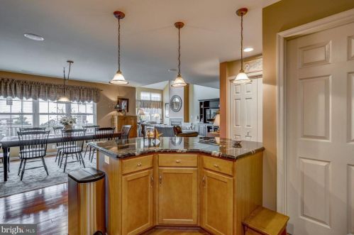 14 Red Leaf Ln, Lancaster PA  17602-7000 exterior