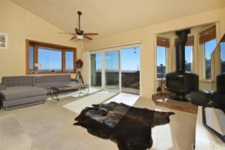6912 Viso Dr, Los Angeles, CA 90068-2060