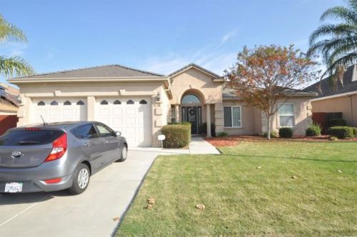 976 Marigold Ln, Manteca, CA 95336-8673