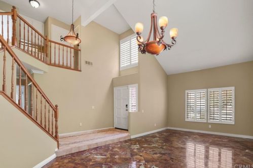 8623 Mesa Oak Dr, Riverside CA  92508-3123 exterior