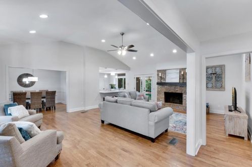 4890 Happy Hollow Rd, Atlanta GA  30360-1672 exterior