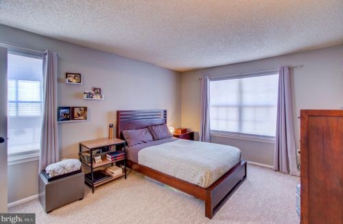 53 Voscek Ct, Trenton NJ 08648-2648 exterior