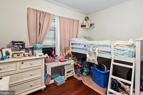 887 Lalor St, Trenton NJ  08610-6558 exterior