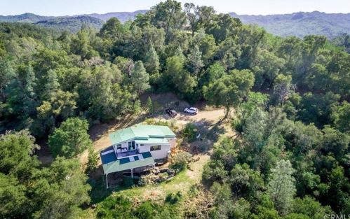 5880 Sunny Glen Ln, Lake Nacimiento, CA 93446-8736