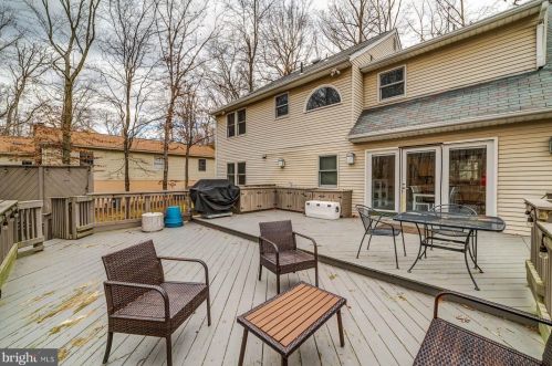 5838 Fitzhugh St, Springfield VA  22015-3625 exterior