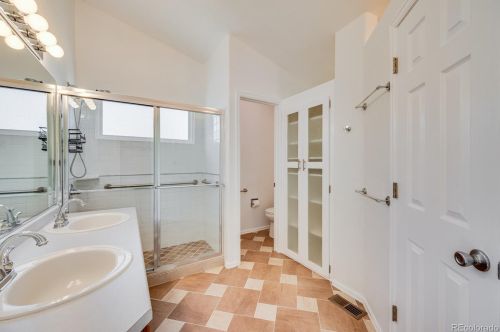 4394 Genoa Ct, Denver CO  80015-5422 exterior