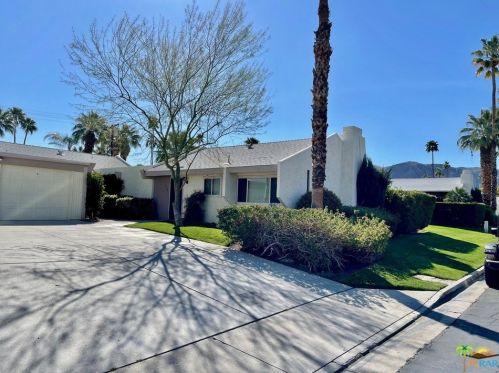 1745 Capri Cir, Palm Springs, CA 92264-8692