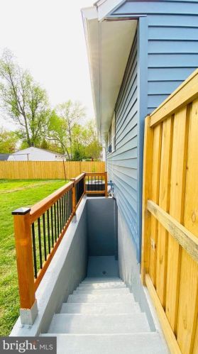 1002 Kerwin Rd, Silver Spring MD  20901-1865 exterior