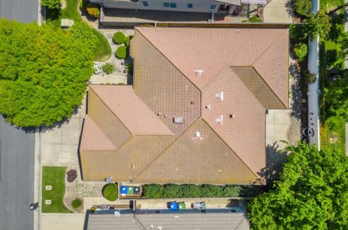9493 Emerald Cove Ln, Elk Grove CA  95758-3612 exterior