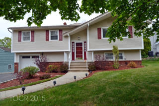 17 Borman Dr, Midvale, NJ 07465-1002
