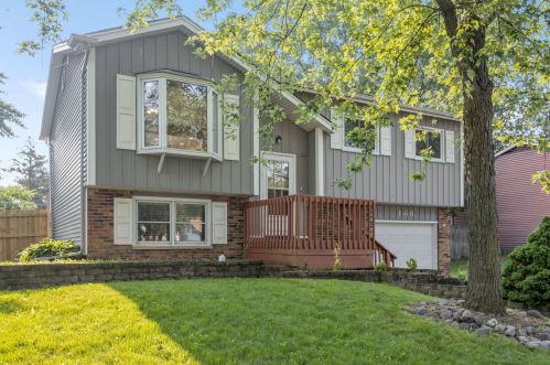 168 Ashbury Ave, Lemont, IL 60440-2443