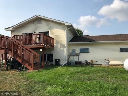 133 Liberty Dr, Summit, MN 56630-2169