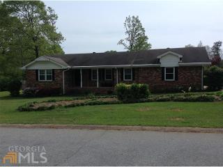 105 Ivy Dr, Porterdale, GA 30016-1708