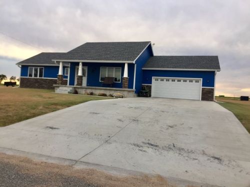 511 Washington St, Bucklin, KS 67834-3512