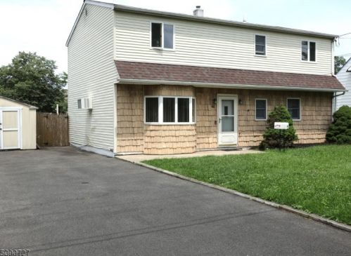 41 James Pl, Iselin, NJ 08830-1106