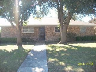 8301 Silver Creek Rd, Fort Worth, TX 76108-1134