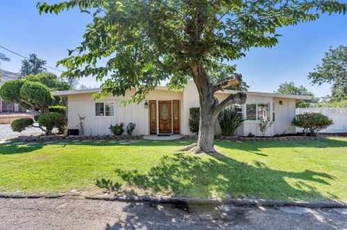 1347 Rex Ln, El Cajon, CA 92021-1219