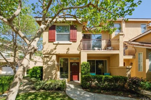 7895 Menton Ave, Anaheim CA  92808-1557 exterior