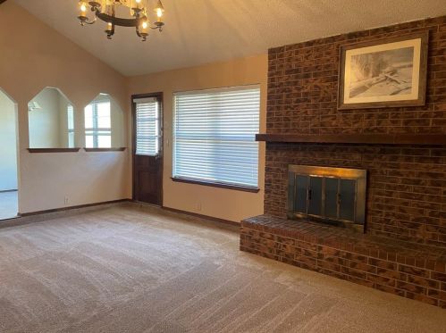 1521 Timbercreek Rd, Fort Worth TX  76126-3818 exterior