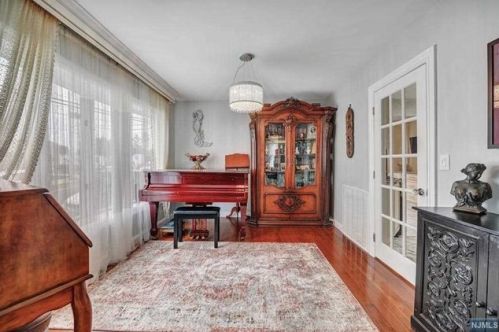 182 12th St, Wood-Ridge NJ  07075-2067 exterior