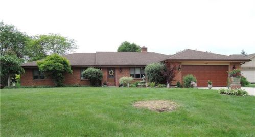 557 Patton Dr, Springboro OH  45066-8816 exterior