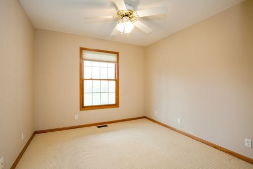 188 Mclaren Dr, Sycamore IL  60178-2255 exterior