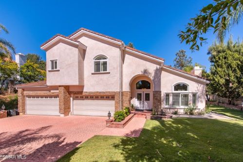 5504 Easterly Rd, Calabasas, CA 91301-2200