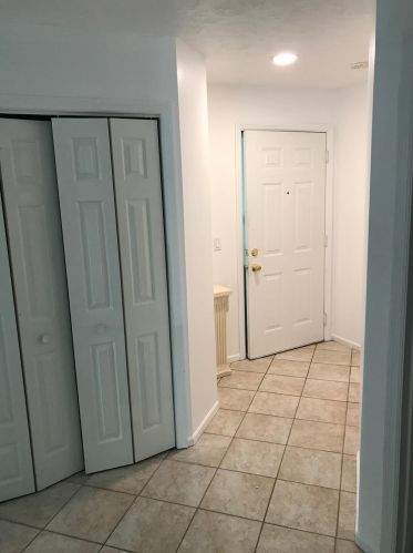 556 Aspen Glen Dr, Cincinnati, OH 45244-1896