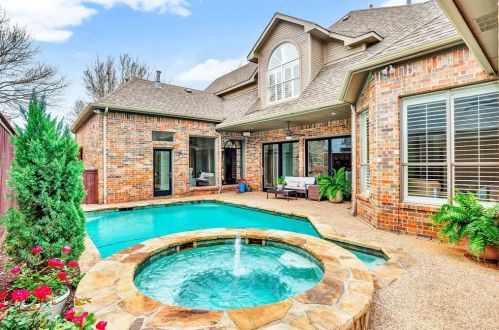5985 Tipperary Dr, Plano, TX 75093-4799