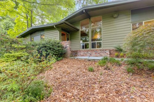 2625 Flemington Rd, Atlanta GA  30345-3507 exterior