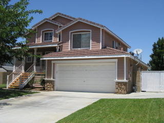 3201 Fairgreen Ln, Palmdale, CA 93551-2548