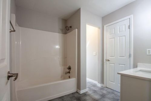 544 Cascade Hills Ct, Atlanta GA  30331-8385 exterior