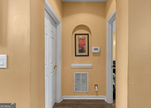 5625 Baffin Rd, Atlanta GA  30349-7050 exterior