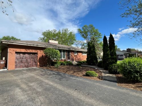 411 Prairie Ave, Sollitt, IL 60401-3648