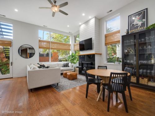 1006 Wolcott Ave, Chicago, IL 60622-3762