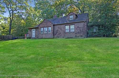 1152 Deal Rd, Tinton Falls NJ  07712-2506 exterior