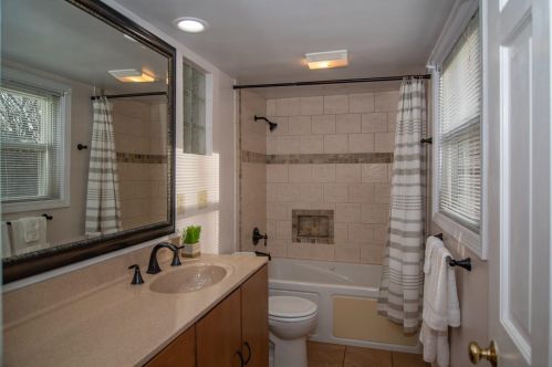 309 Compton Hills Dr, Cincinnati OH  45215-4118 exterior