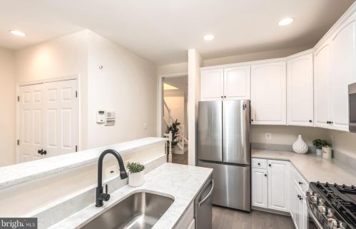 8527 2 Ave, Silver Spring MD 20910-2151 exterior