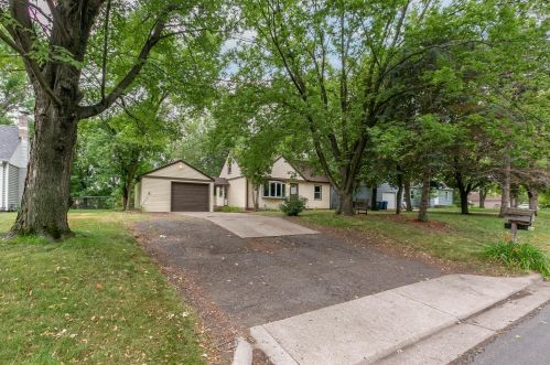 2120 106th Ave, Minneapolis, MN 55433-4103