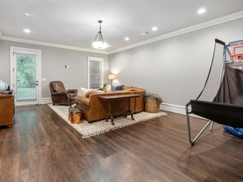 1607 Grant Dr, Atlanta GA  30319-3589 exterior