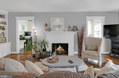 215 Marne Ave, Haddonfield NJ 08033-1444 exterior