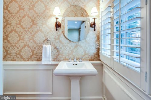 7673 President St, Fulton MD  20759-2516 exterior