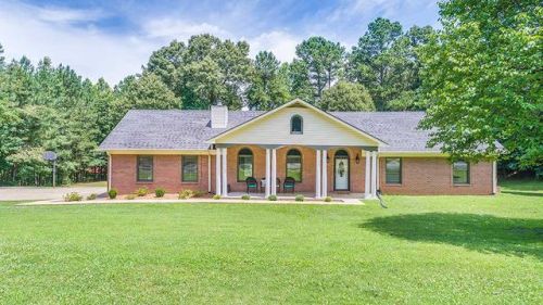 730 Pine Ridge Rd, Lexington, TN 38351-3046